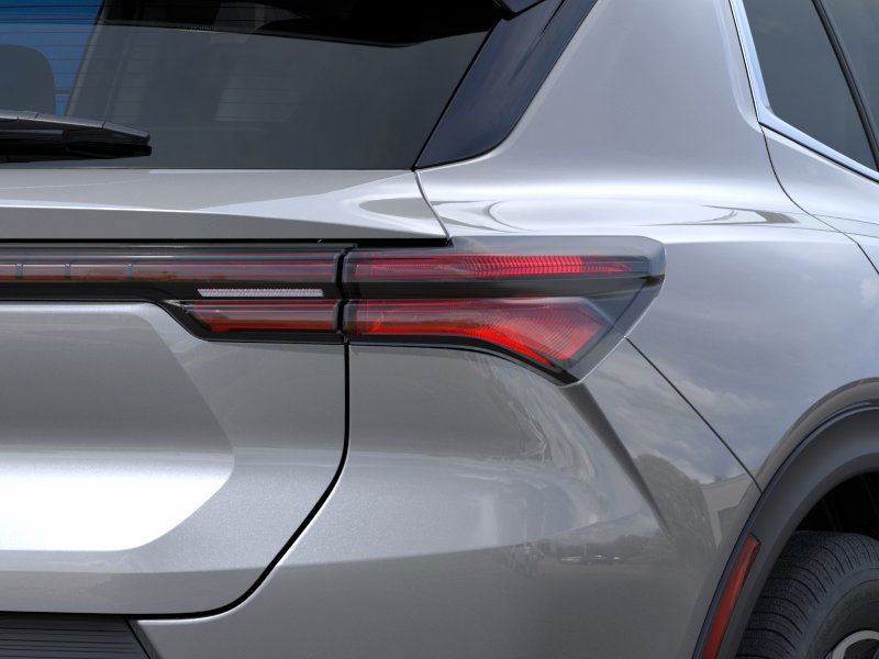 Chevrolet Equinox EV Vehicle Full-screen Gallery Image 11