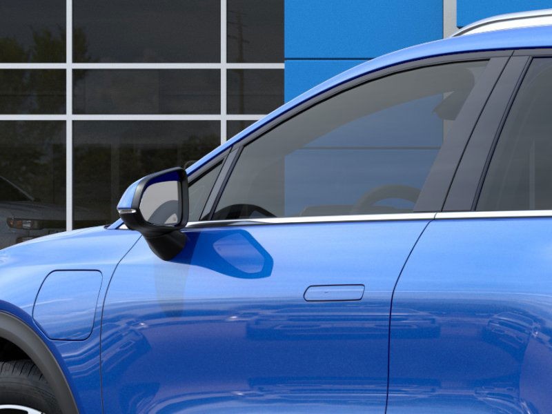 Chevrolet Equinox EV Vehicle Full-screen Gallery Image 12