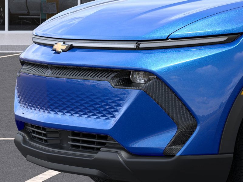 Chevrolet Equinox EV Vehicle Full-screen Gallery Image 13