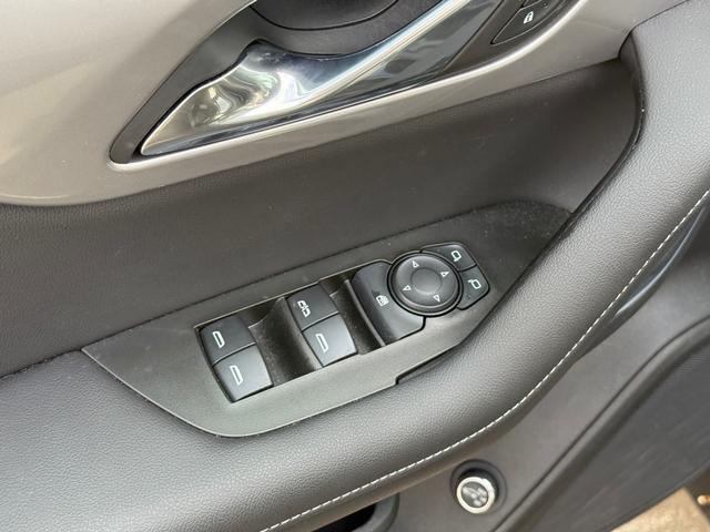 Chevrolet Blazer Vehicle Full-screen Gallery Image 11