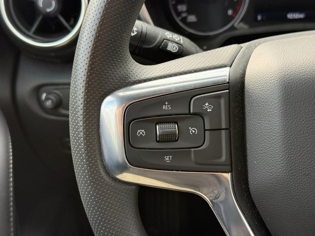 Chevrolet Blazer Vehicle Full-screen Gallery Image 15