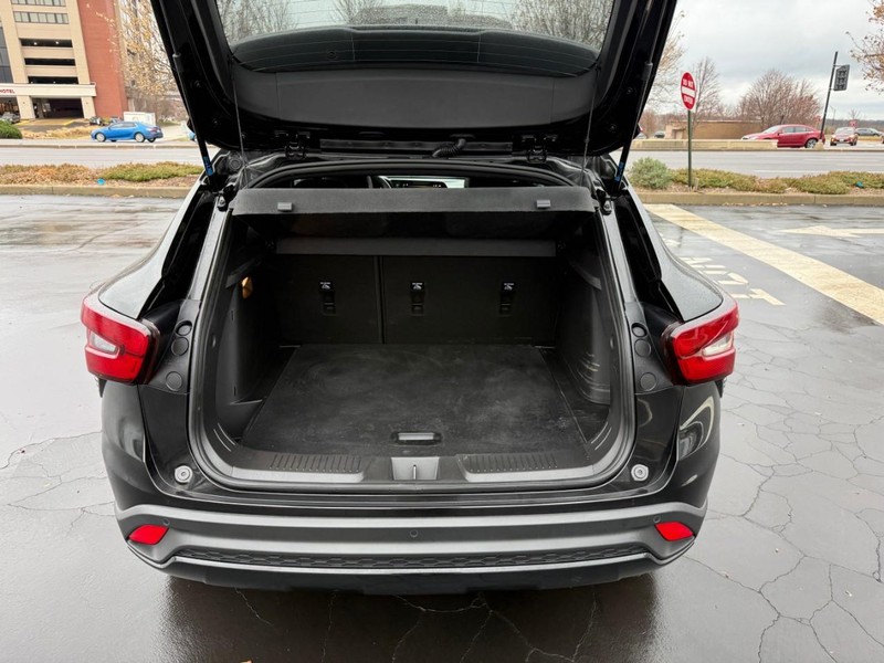 Chevrolet Trax Vehicle Full-screen Gallery Image 6