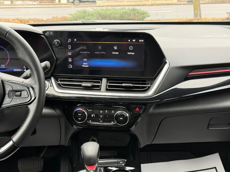 Chevrolet Trax Vehicle Full-screen Gallery Image 13