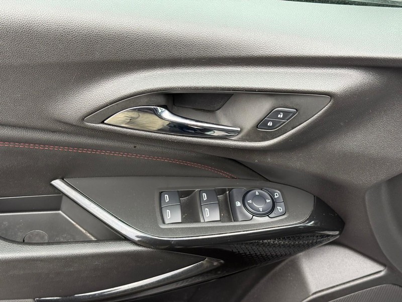 Chevrolet Trax Vehicle Full-screen Gallery Image 17