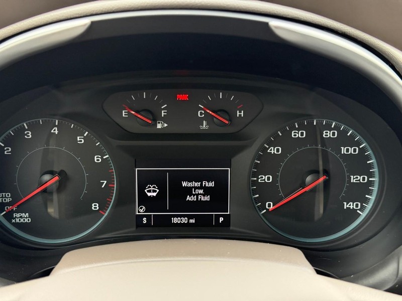 Chevrolet Malibu Vehicle Full-screen Gallery Image 19