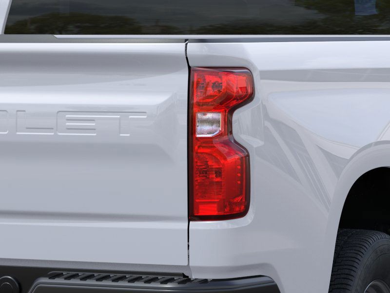 Chevrolet Silverado 1500 Vehicle Full-screen Gallery Image 11