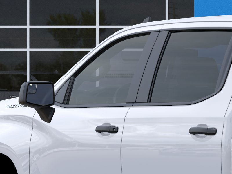 Chevrolet Silverado 1500 Vehicle Full-screen Gallery Image 12