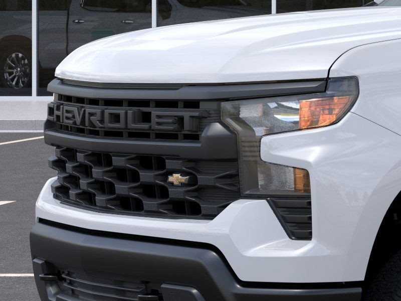 Chevrolet Silverado 1500 Vehicle Full-screen Gallery Image 13