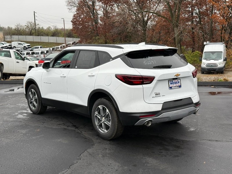 Chevrolet Blazer Vehicle Full-screen Gallery Image 3