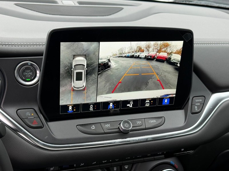 Chevrolet Blazer Vehicle Full-screen Gallery Image 16