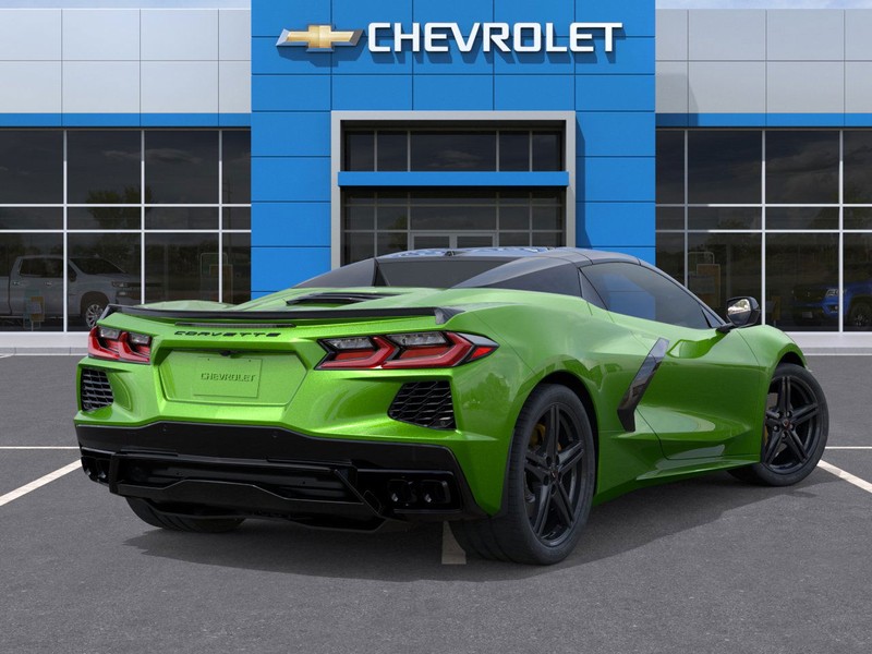 Chevrolet Corvette Vehicle Full-screen Gallery Image 4