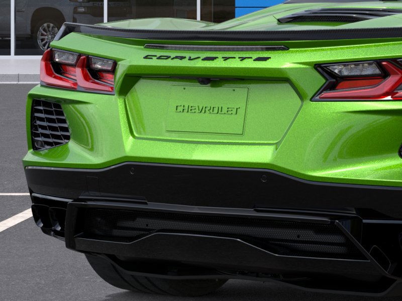 Chevrolet Corvette Vehicle Full-screen Gallery Image 14