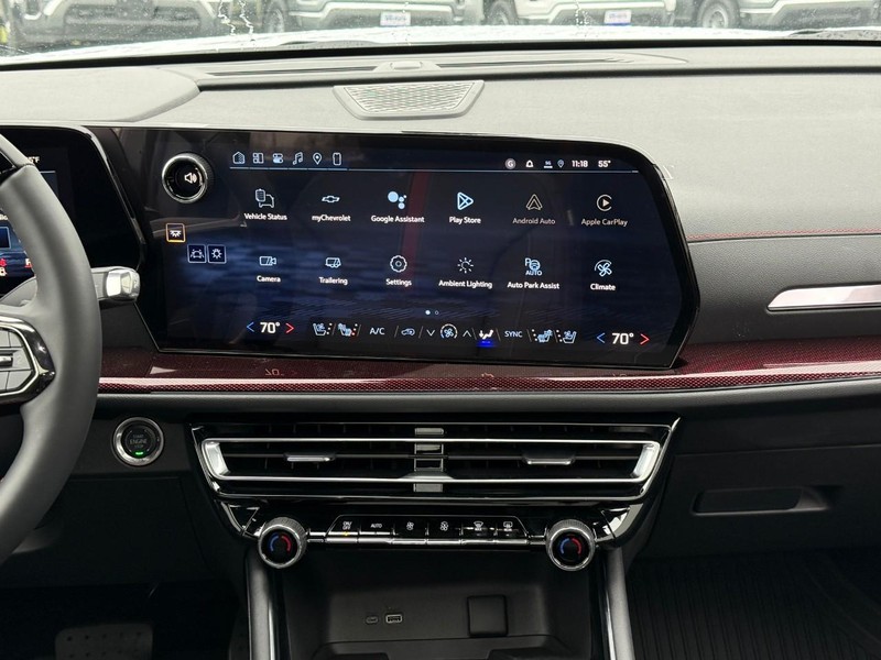 Chevrolet Traverse Vehicle Full-screen Gallery Image 9