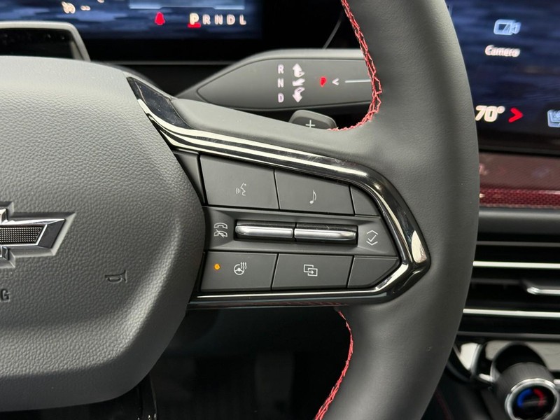 Chevrolet Traverse Vehicle Full-screen Gallery Image 16