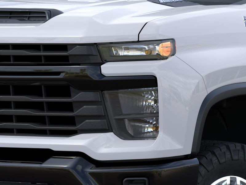 Chevrolet Silverado 2500HD Vehicle Full-screen Gallery Image 10