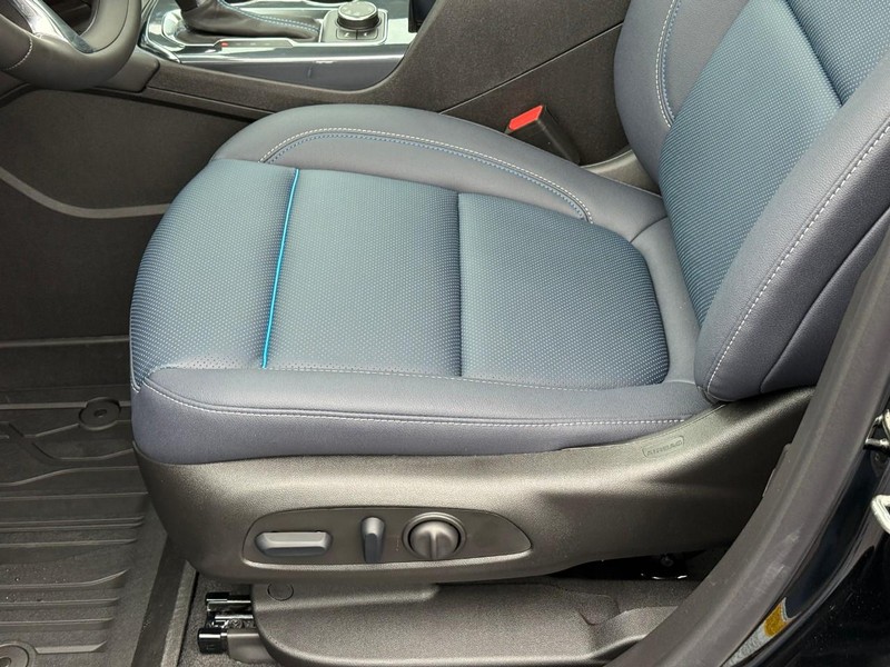 Chevrolet Blazer Vehicle Full-screen Gallery Image 11