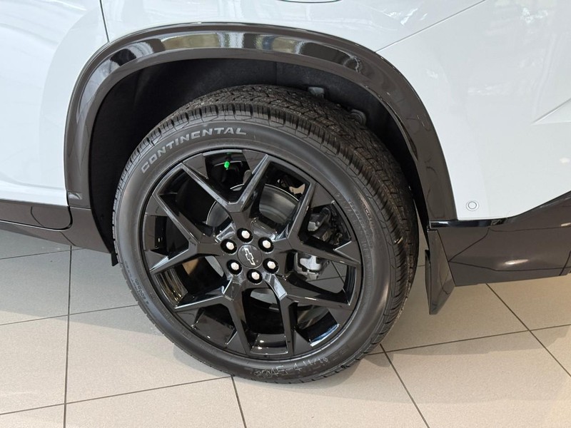 Chevrolet Traverse Vehicle Full-screen Gallery Image 4