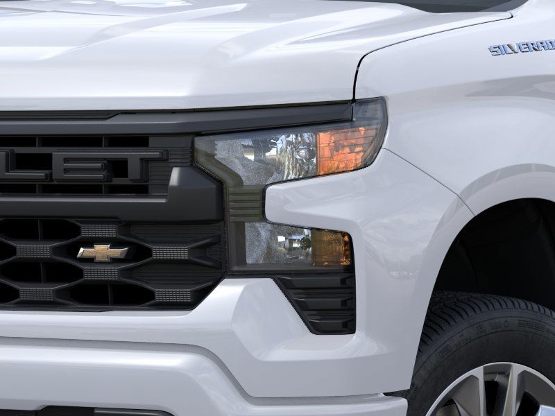 Chevrolet Silverado 1500 Vehicle Full-screen Gallery Image 10