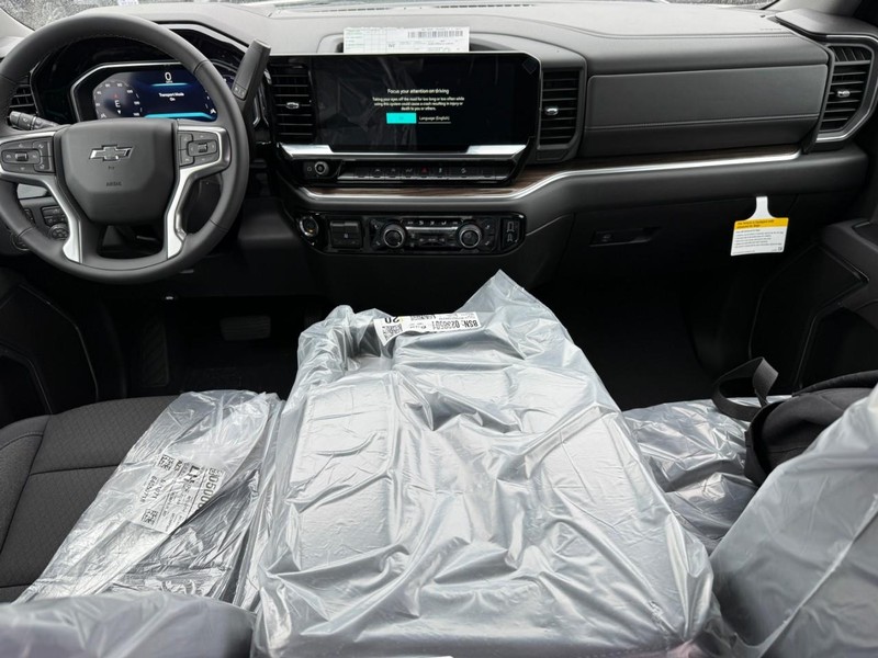 Chevrolet Silverado 1500 Vehicle Full-screen Gallery Image 7