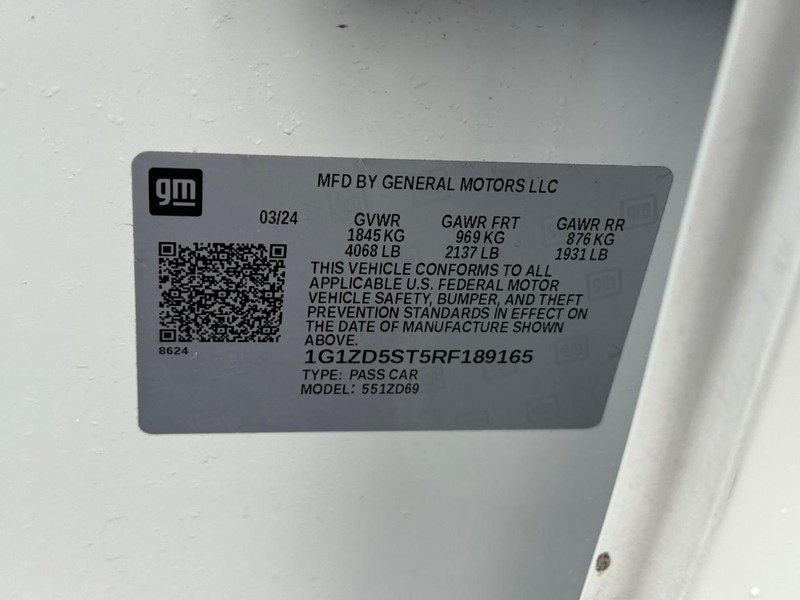 Chevrolet Malibu Vehicle Full-screen Gallery Image 23