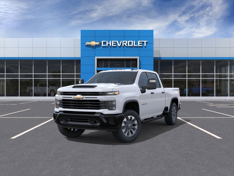 Chevrolet Silverado 2500HD Vehicle Full-screen Gallery Image 8