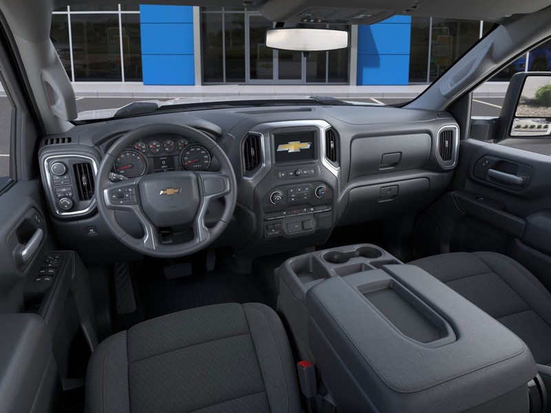 Chevrolet Silverado 2500HD Vehicle Full-screen Gallery Image 15