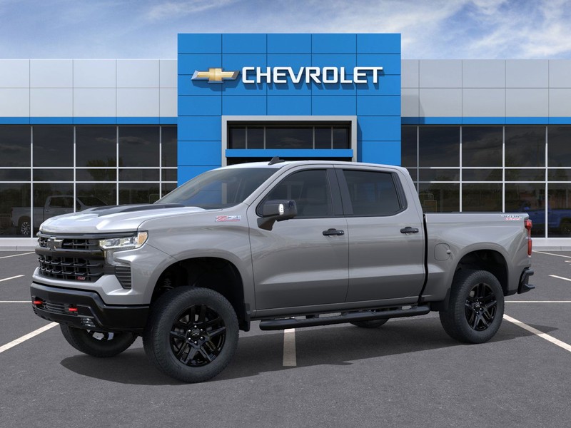 Chevrolet Silverado 1500 Vehicle Full-screen Gallery Image 2