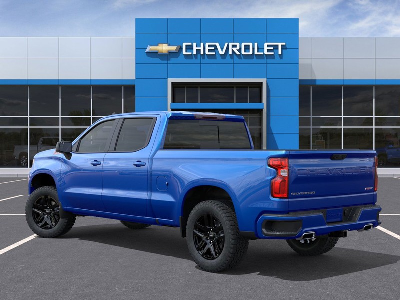 Chevrolet Silverado 1500 Vehicle Full-screen Gallery Image 3