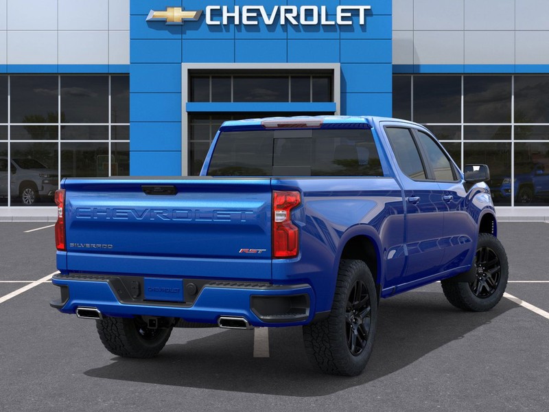 Chevrolet Silverado 1500 Vehicle Full-screen Gallery Image 4