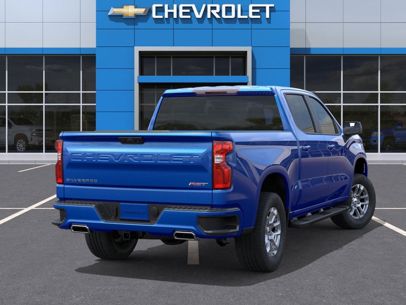 Chevrolet Silverado 1500 Vehicle Full-screen Gallery Image 4