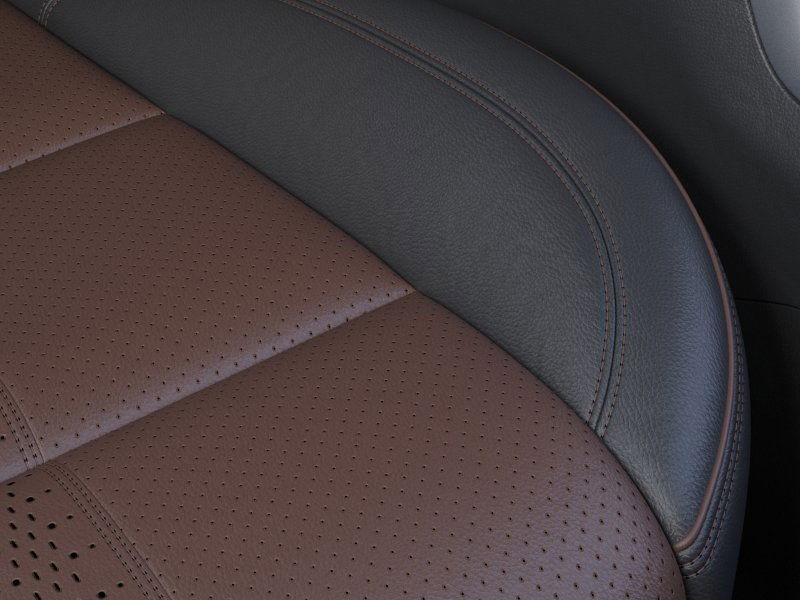 Chevrolet Silverado 1500 Vehicle Full-screen Gallery Image 21