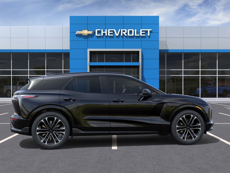 Chevrolet Blazer EV Vehicle Full-screen Gallery Image 5