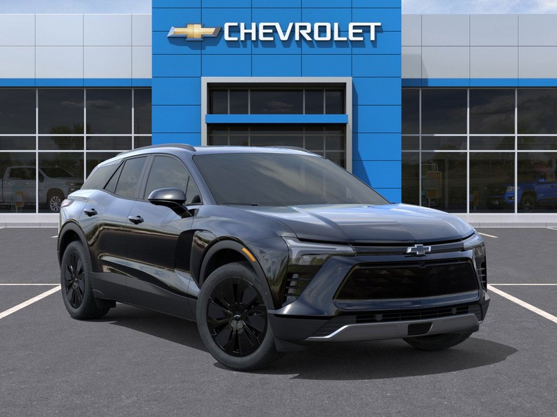 Chevrolet Blazer EV Vehicle Full-screen Gallery Image 7