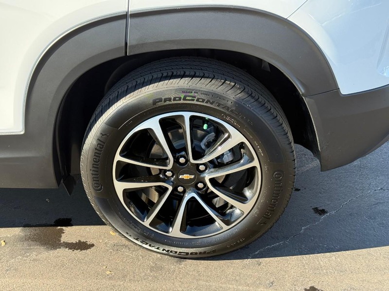 Chevrolet TrailBlazer Vehicle Full-screen Gallery Image 4