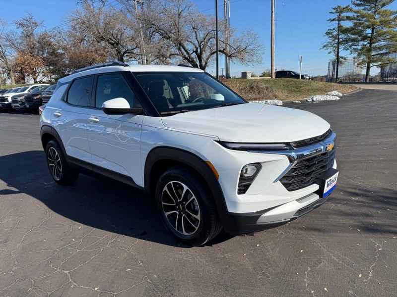 Chevrolet TrailBlazer Vehicle Full-screen Gallery Image 9