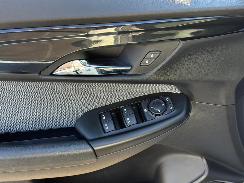 Chevrolet TrailBlazer Vehicle Full-screen Gallery Image 16