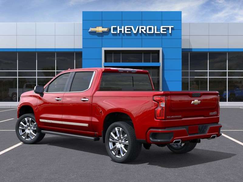 Chevrolet Silverado 1500 Vehicle Full-screen Gallery Image 3
