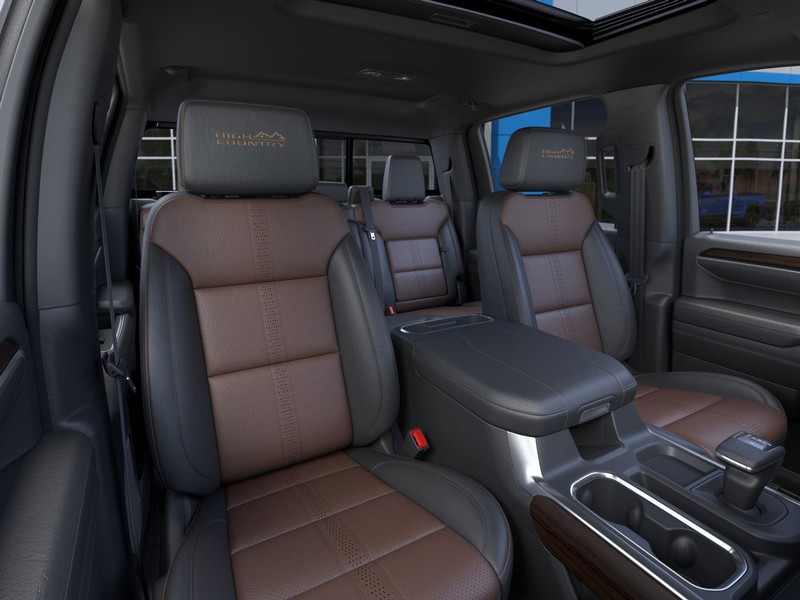 Chevrolet Silverado 1500 Vehicle Full-screen Gallery Image 16