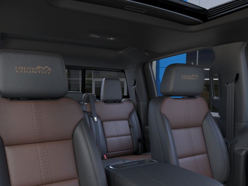 Chevrolet Silverado 1500 Vehicle Full-screen Gallery Image 24