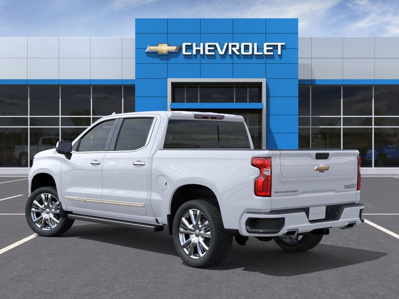 Chevrolet Silverado 1500 Vehicle Full-screen Gallery Image 3