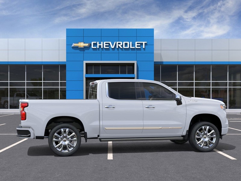 Chevrolet Silverado 1500 Vehicle Full-screen Gallery Image 5