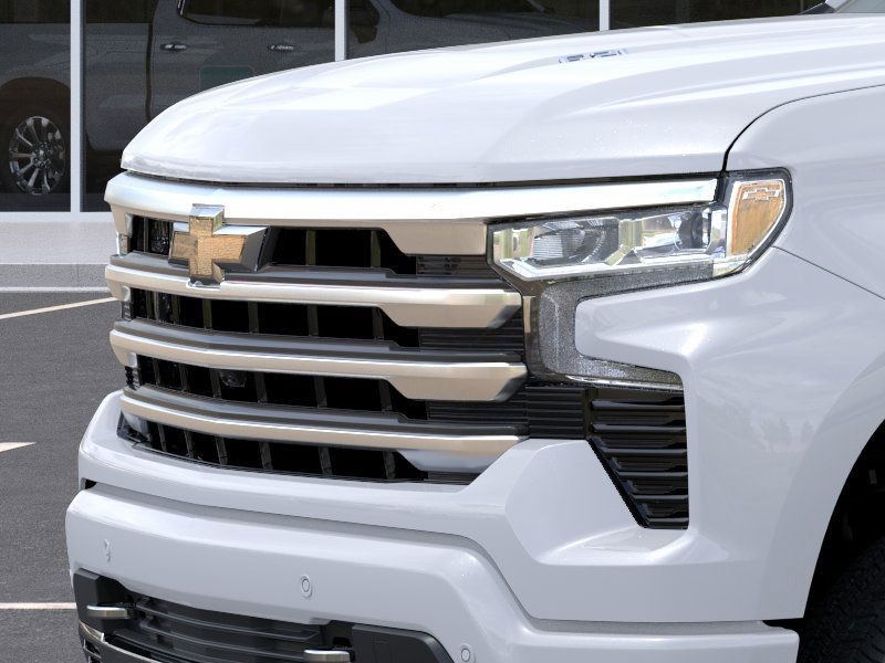 Chevrolet Silverado 1500 Vehicle Full-screen Gallery Image 13