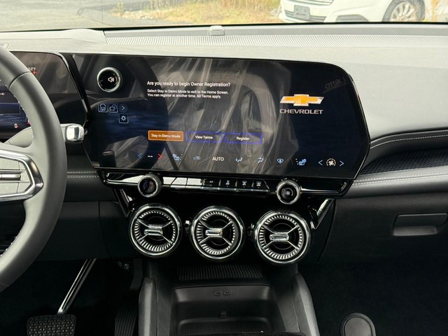 2026 Chevrolet Blazer EV LT - Photo 9