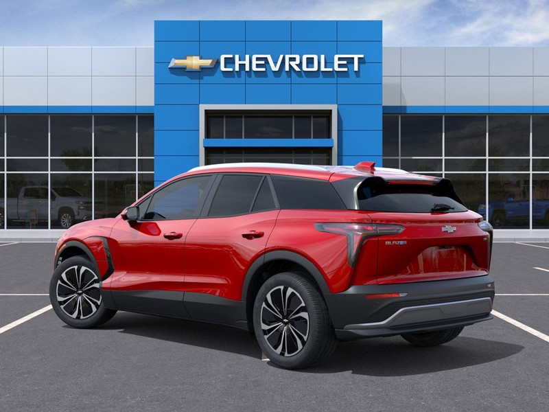 Chevrolet Blazer EV Vehicle Full-screen Gallery Image 3