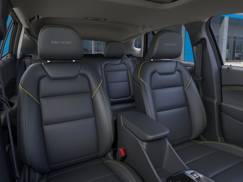 Chevrolet Trax Vehicle Full-screen Gallery Image 16