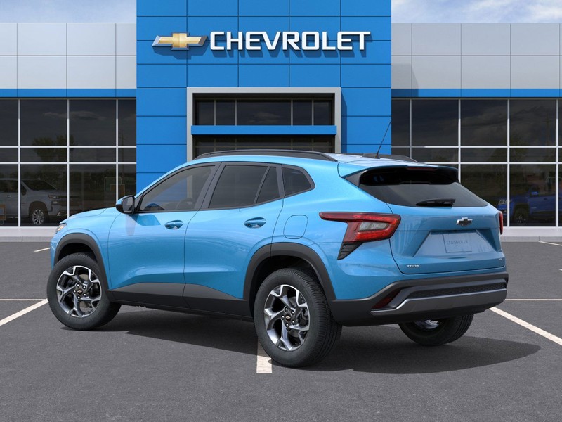 Chevrolet Trax Vehicle Full-screen Gallery Image 3