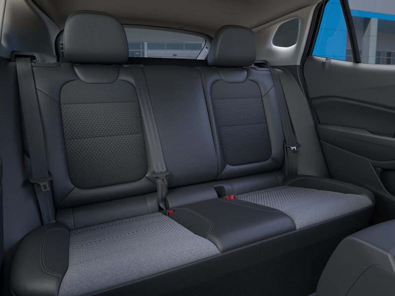 Chevrolet Trax Vehicle Full-screen Gallery Image 17