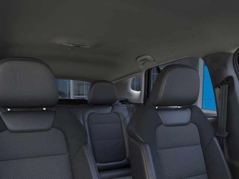 Chevrolet Trax Vehicle Full-screen Gallery Image 24