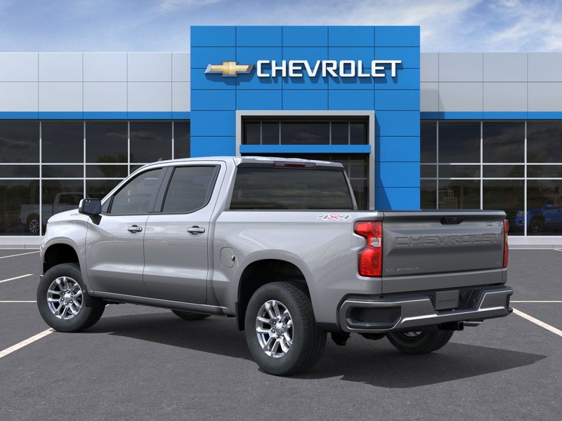 Chevrolet Silverado 1500 Vehicle Full-screen Gallery Image 3