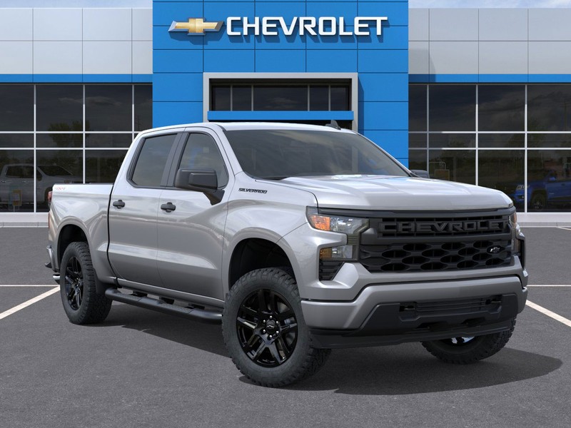 Chevrolet Silverado 1500 Vehicle Full-screen Gallery Image 7